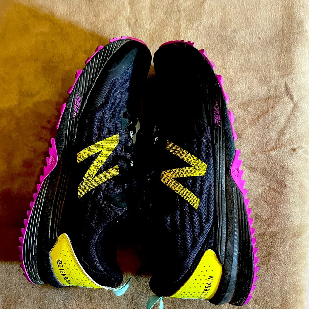 New Balance cross trainers size 6 black